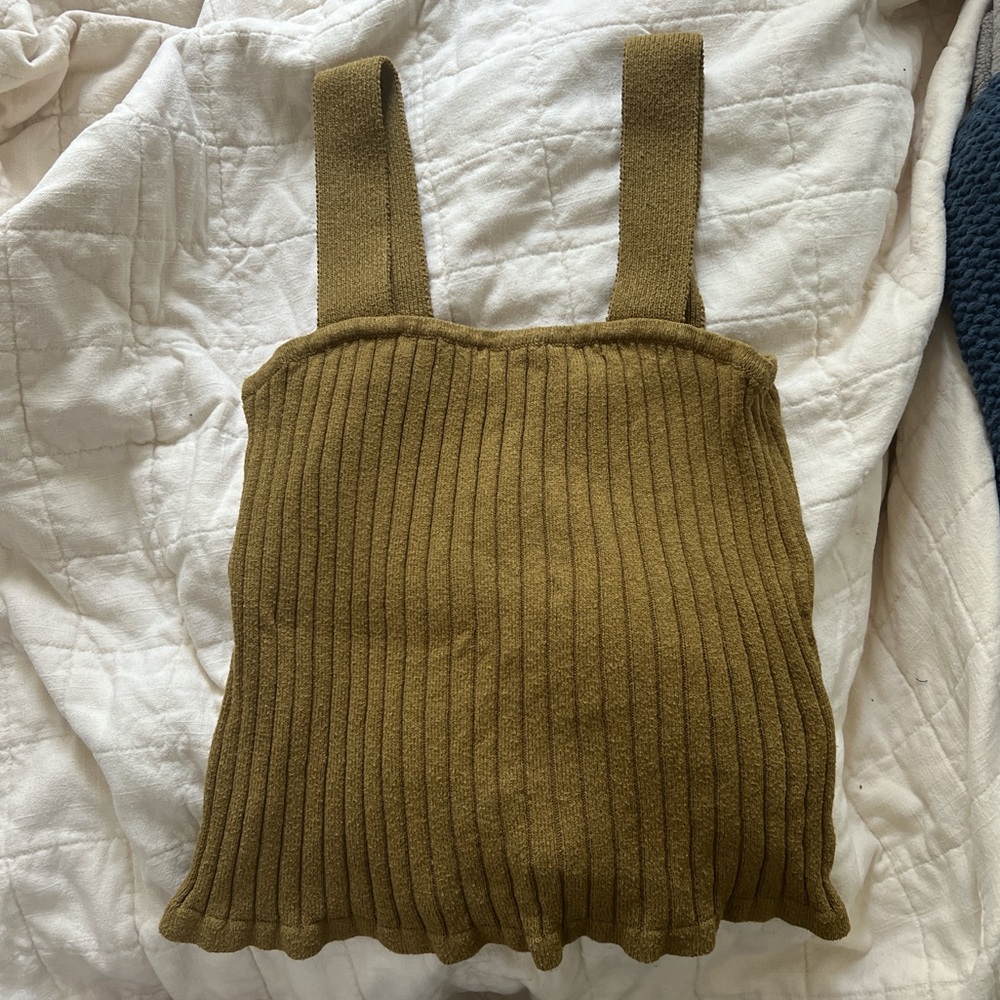 Olive green madewell knit sweater tank in size medium